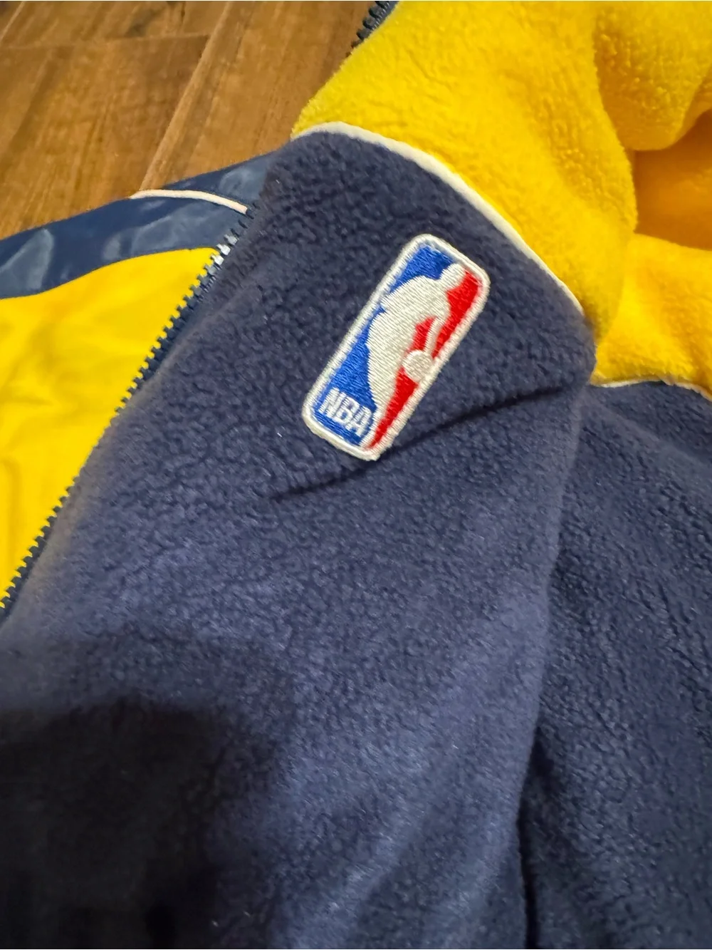 Nike NBA vintage reversible kids jacket size 6